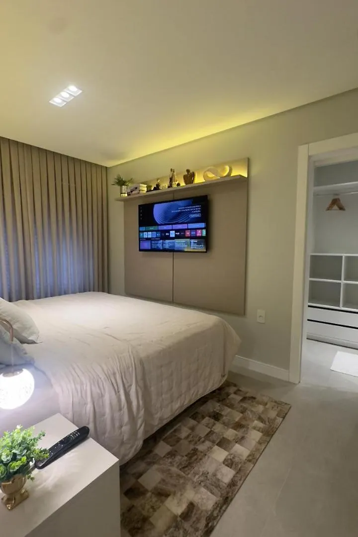 Apartment No Coracao Da Cidade E Do Mar De Balneario Camboriu!